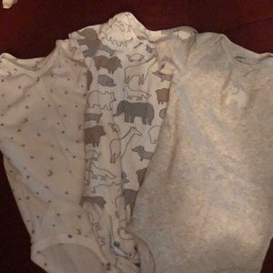 Carter onesie set. 13 months
